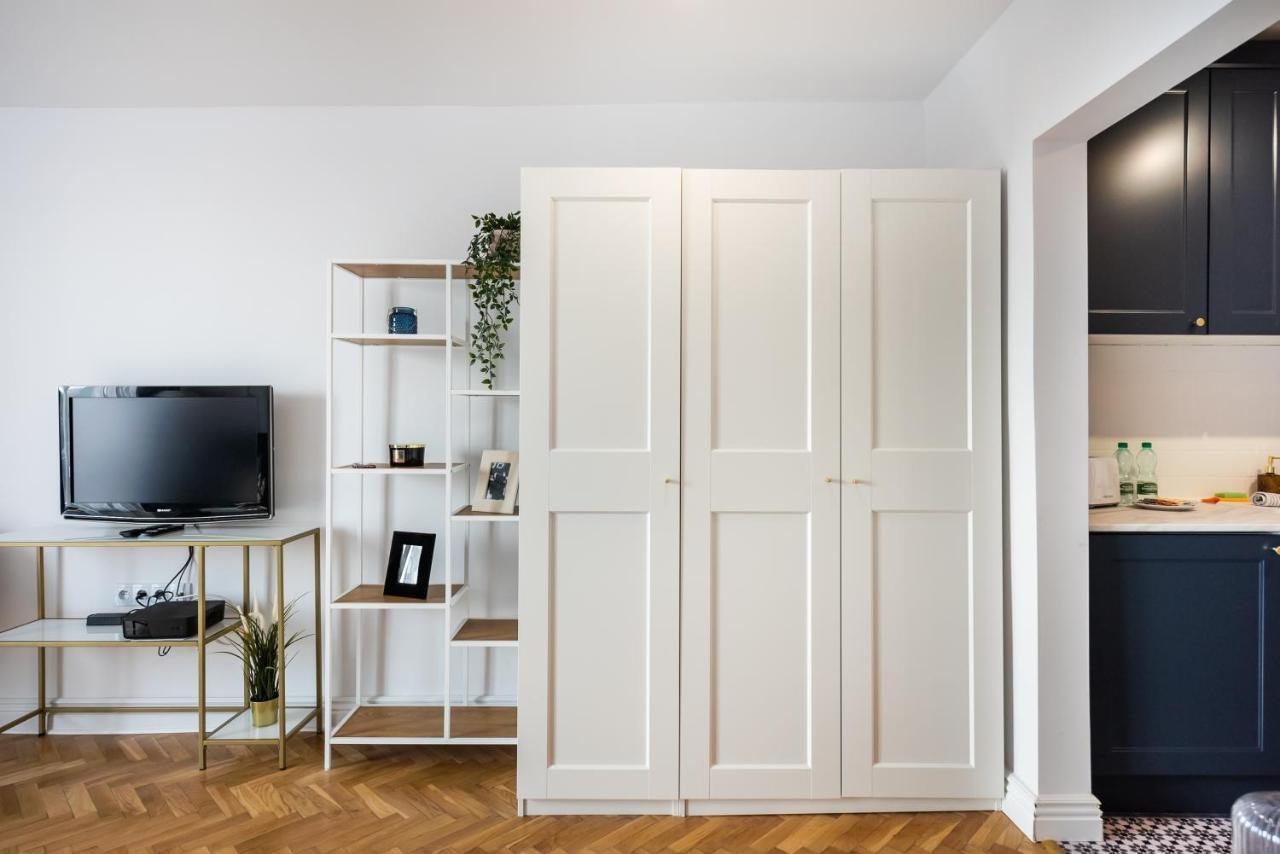Metro Dworzec Gdanski Elegant Studio Διαμέρισμα Βαρσοβία Εξωτερικό φωτογραφία